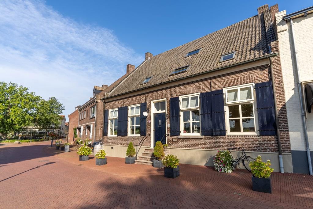 Photo 1 of Grotestraat 36