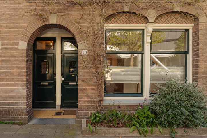 Photo 3 of Trompenburgstraat 23-H