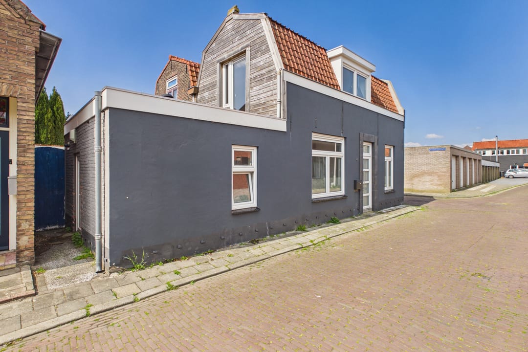Photo 26 of Poststraat 4