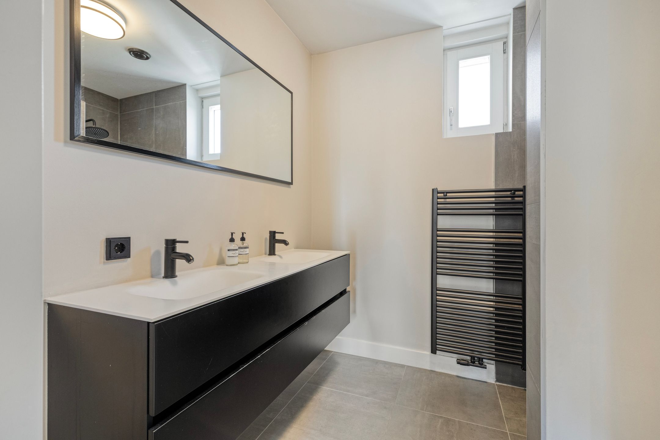 Photo 33 of Lucas Sinckstraat 9