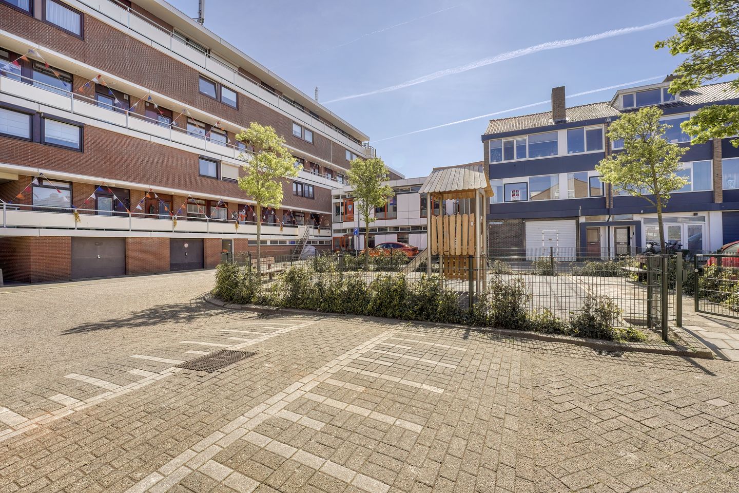 Photo 35 of Willy Sluiterstraat 85