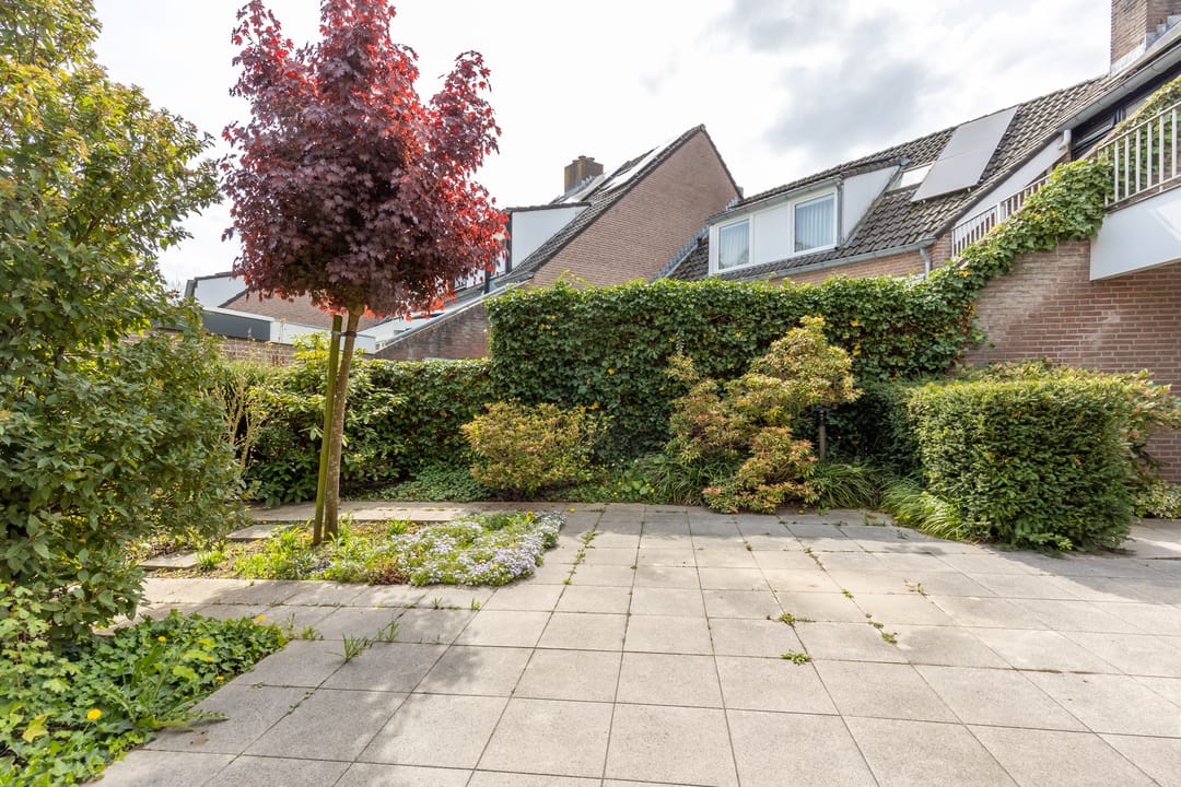 Spacious Family Home in Child-Friendly Daalhof — 26