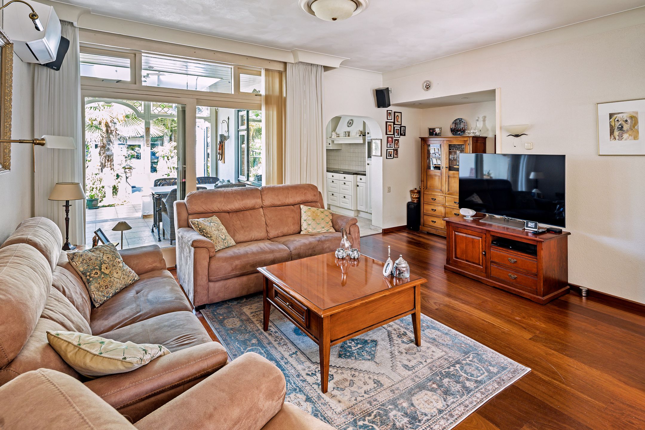 Characteristic Renovated Corner House from 1938 with Hobby Space and Garden — 15