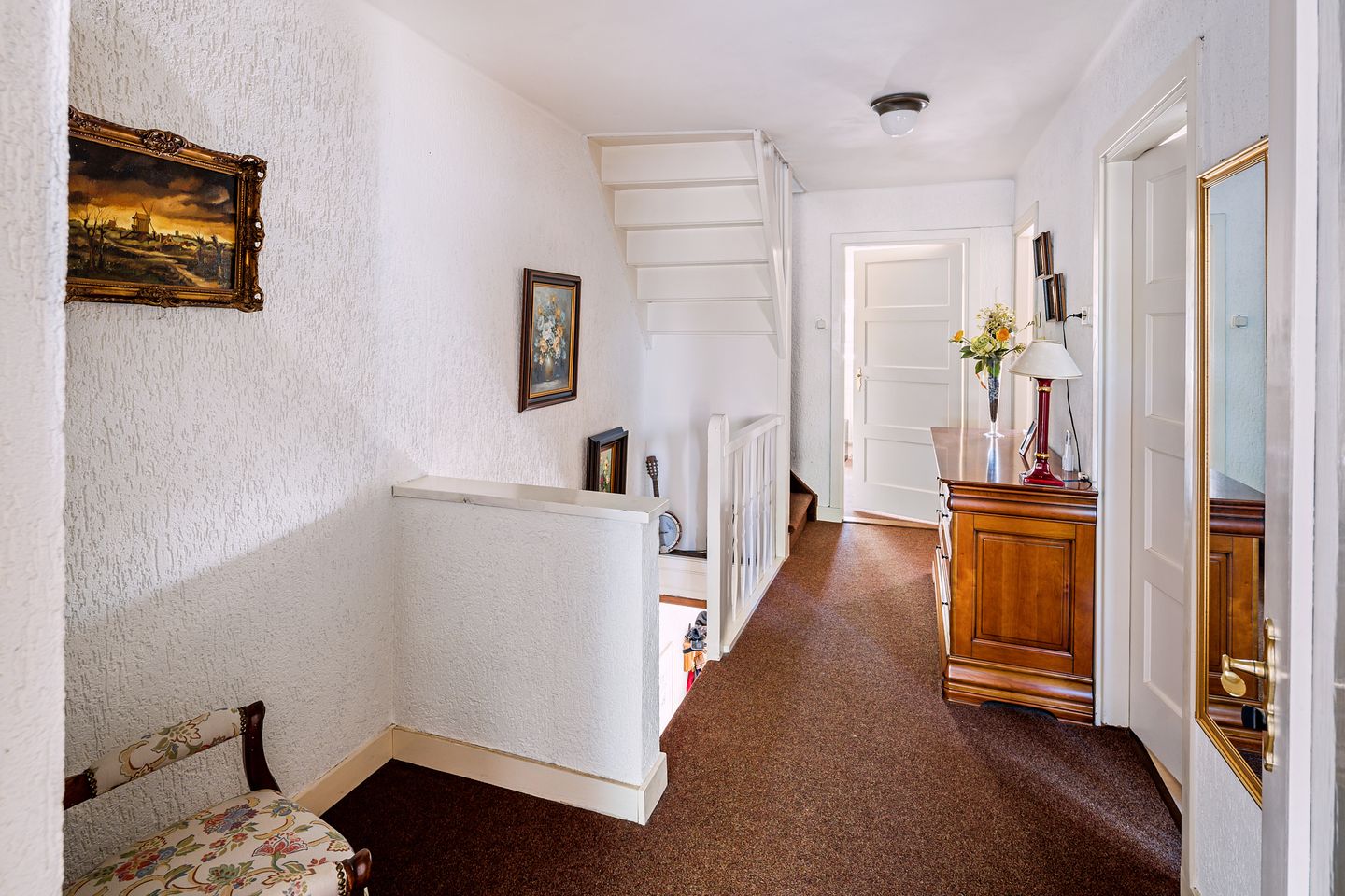 Characteristic Renovated Corner House from 1938 with Hobby Space and Garden — 29