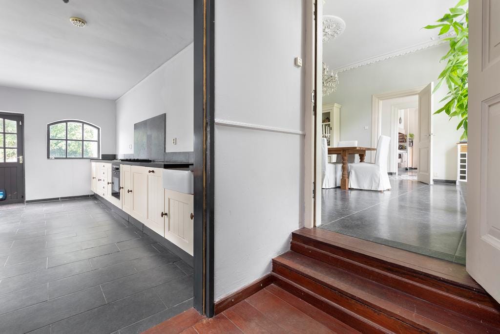 Exclusive Villa with Pool at the Edge of Standdaarbuiten Forest — 22