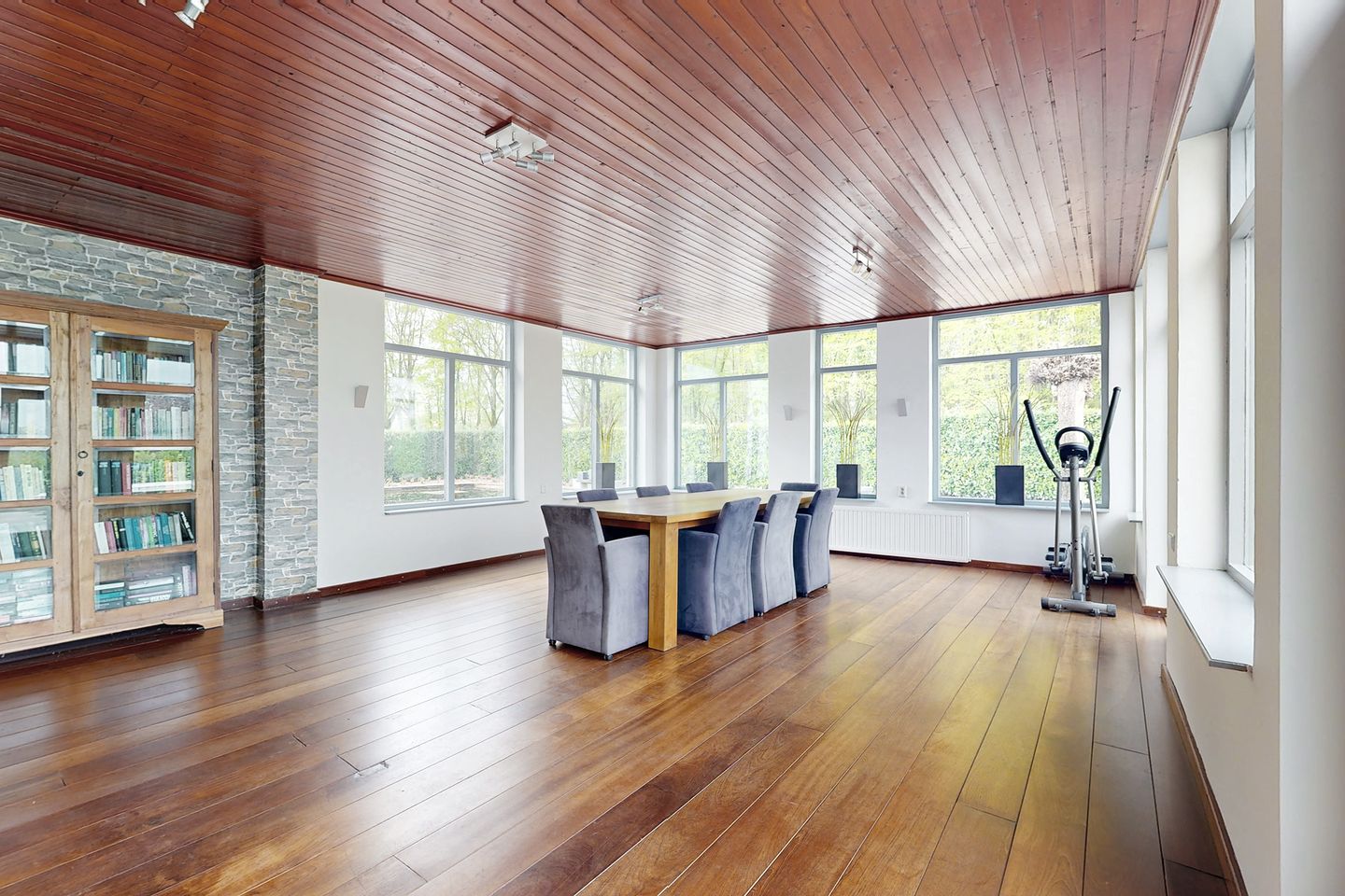 Exclusive Villa with Pool at the Edge of Standdaarbuiten Forest — 34