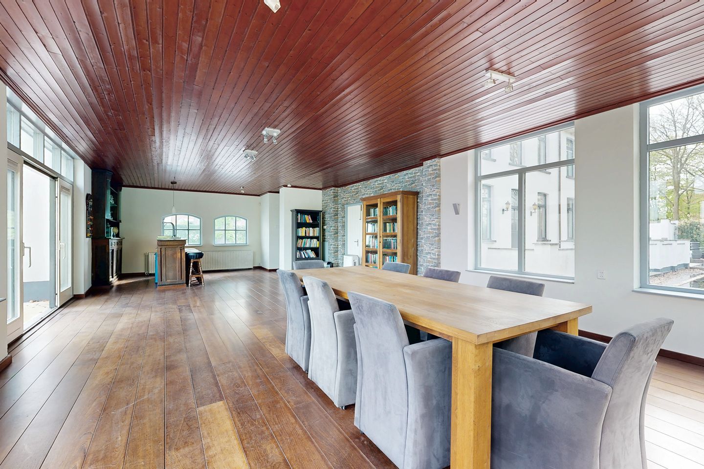 Exclusive Villa with Pool at the Edge of Standdaarbuiten Forest — 35