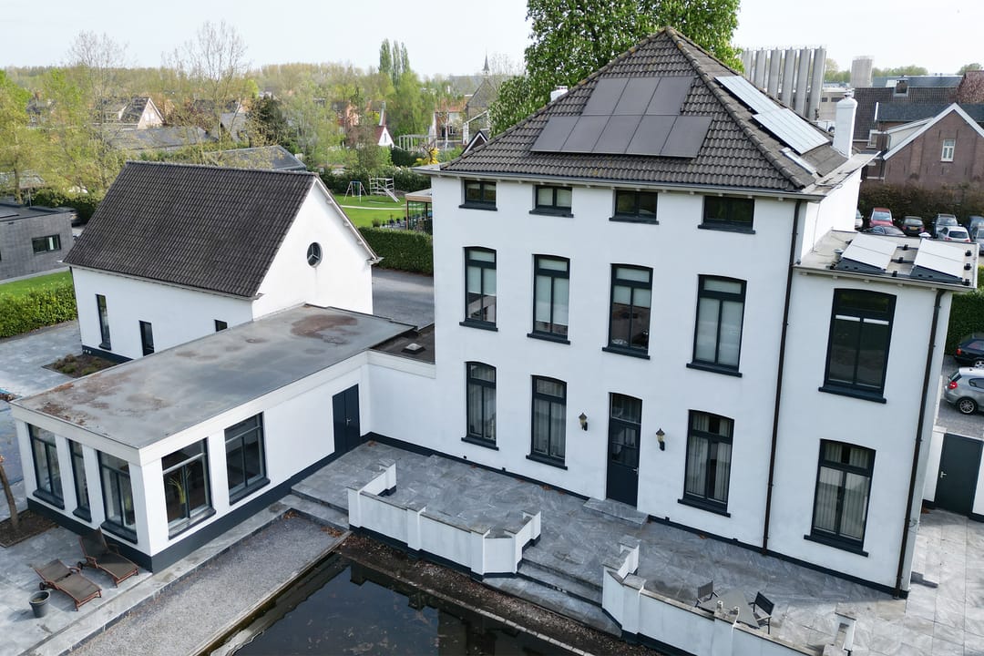Exclusive Villa with Pool at the Edge of Standdaarbuiten Forest — 88