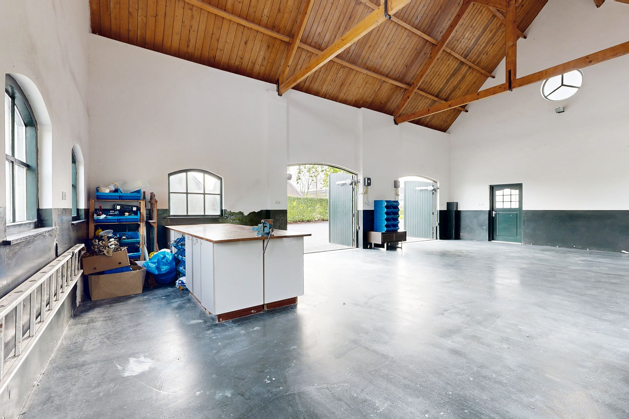 Exclusive Villa with Pool at the Edge of Standdaarbuiten Forest — 108
