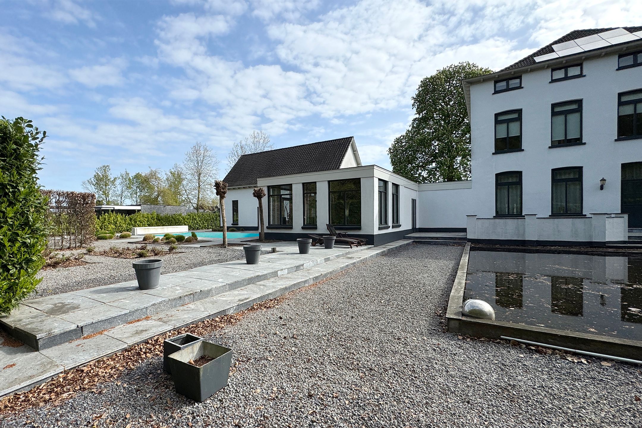 Exclusive Villa with Pool at the Edge of Standdaarbuiten Forest — 90