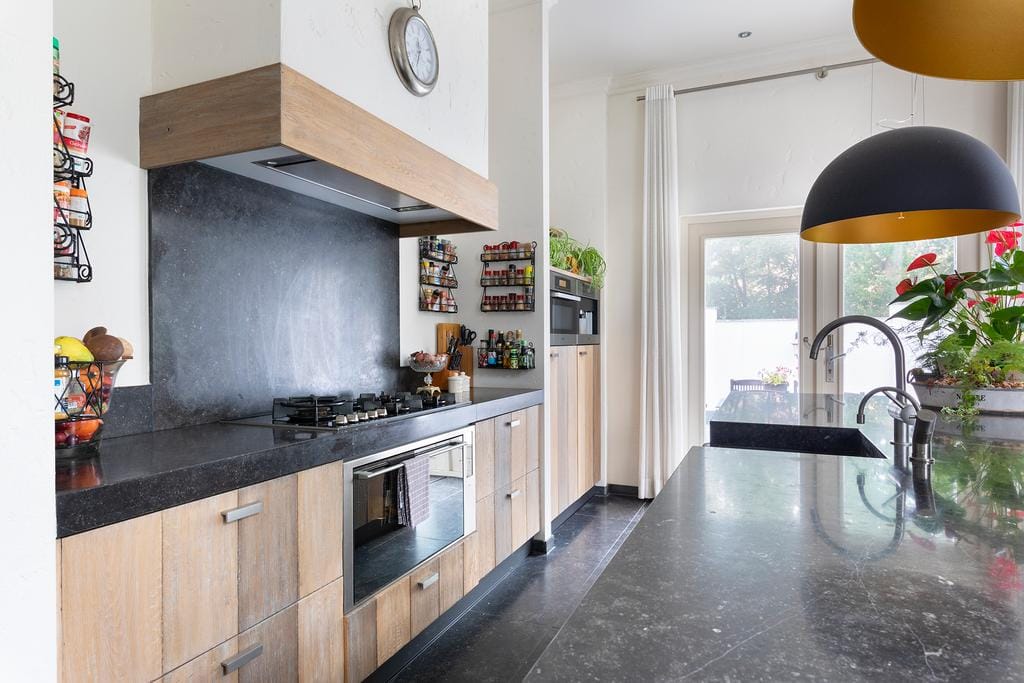 Exclusive Villa with Pool at the Edge of Standdaarbuiten Forest — 41