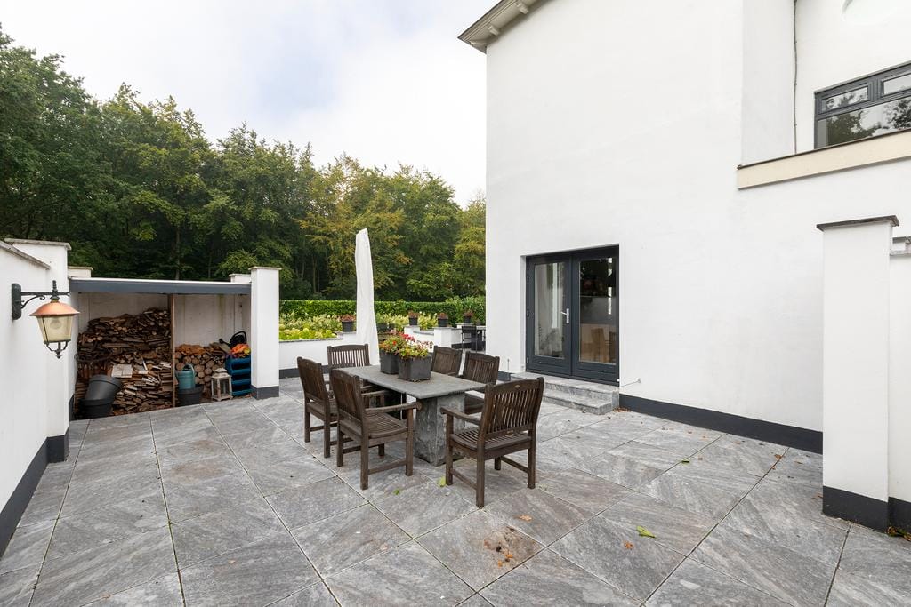 Exclusive Villa with Pool at the Edge of Standdaarbuiten Forest — 86