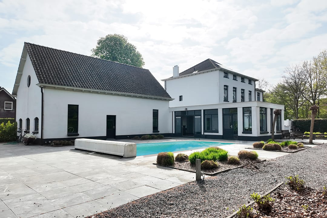 Exclusive Villa with Pool at the Edge of Standdaarbuiten Forest — 98