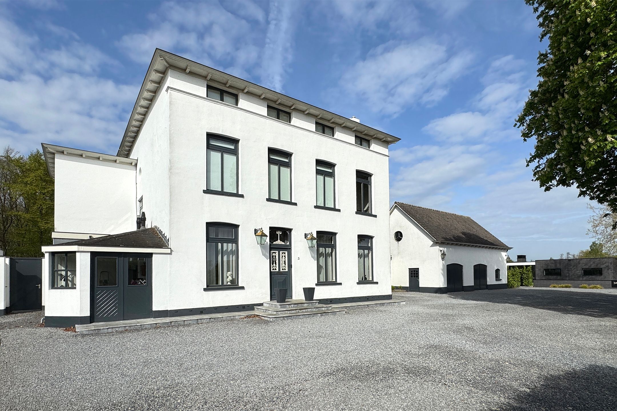 Exclusive Villa with Pool at the Edge of Standdaarbuiten Forest — 120