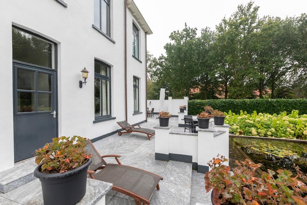 Exclusive Villa with Pool at the Edge of Standdaarbuiten Forest — 81