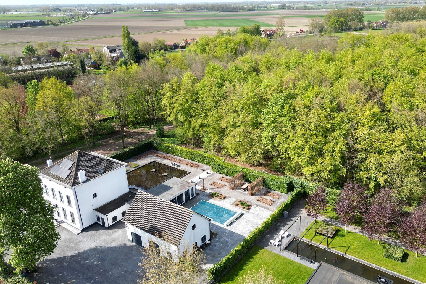 Exclusive Villa with Pool at the Edge of Standdaarbuiten Forest — 125