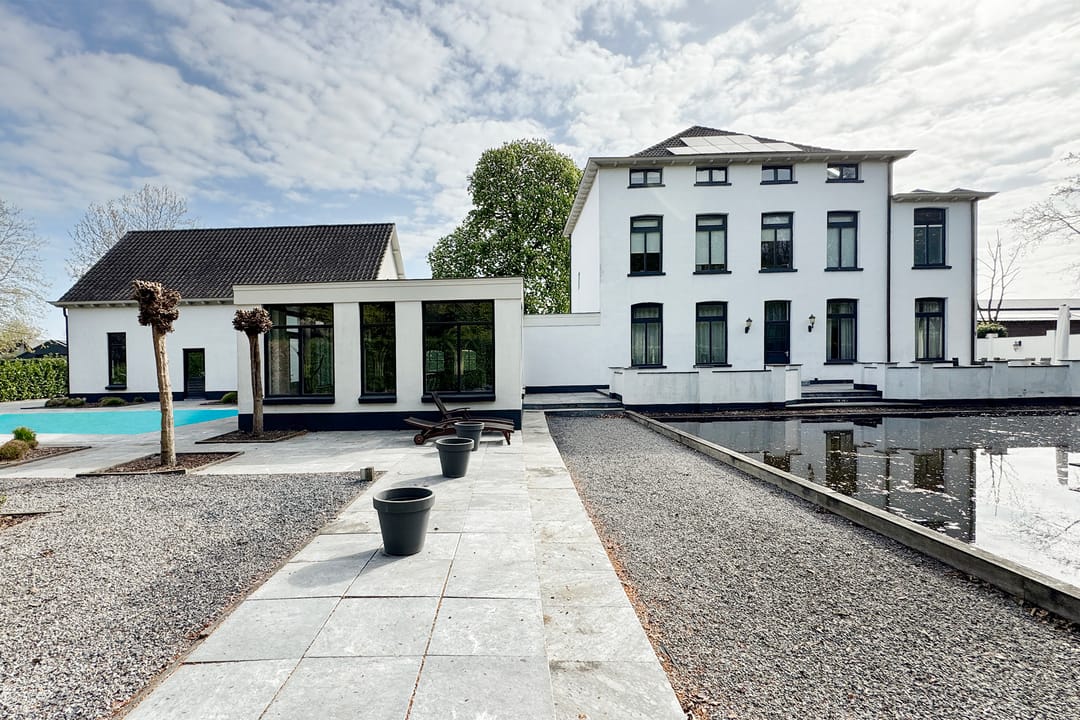 Exclusive Villa with Pool at the Edge of Standdaarbuiten Forest — 92