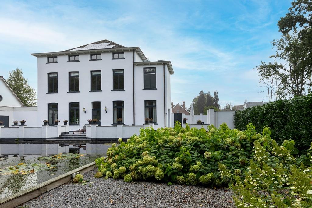 Exclusive Villa with Pool at the Edge of Standdaarbuiten Forest — 84