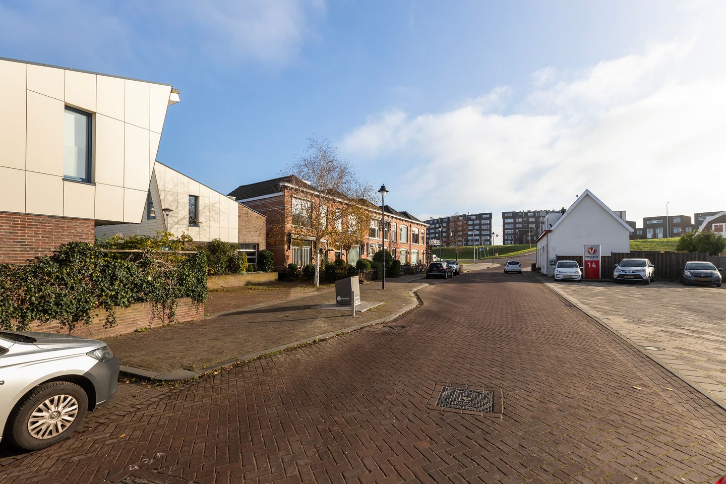 Modern Corner Home in Zwijndrecht Juliandorp — 25