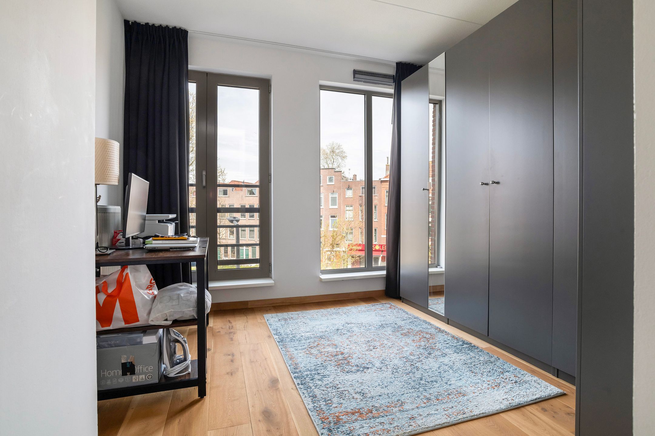 Modern 4-Room Apartment with Renovated Kitchen and Bathroom in Feijenoord — 12