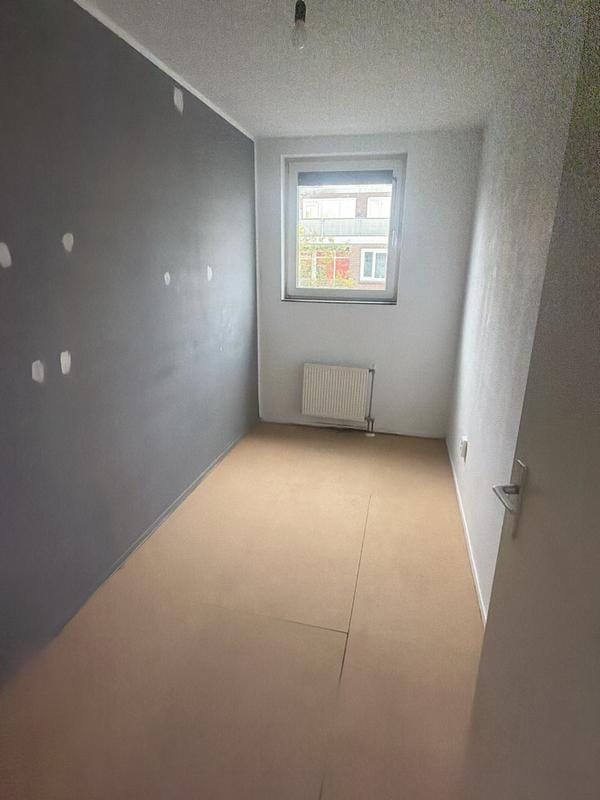 Photo 37 of Moerkerkestraat 135-B