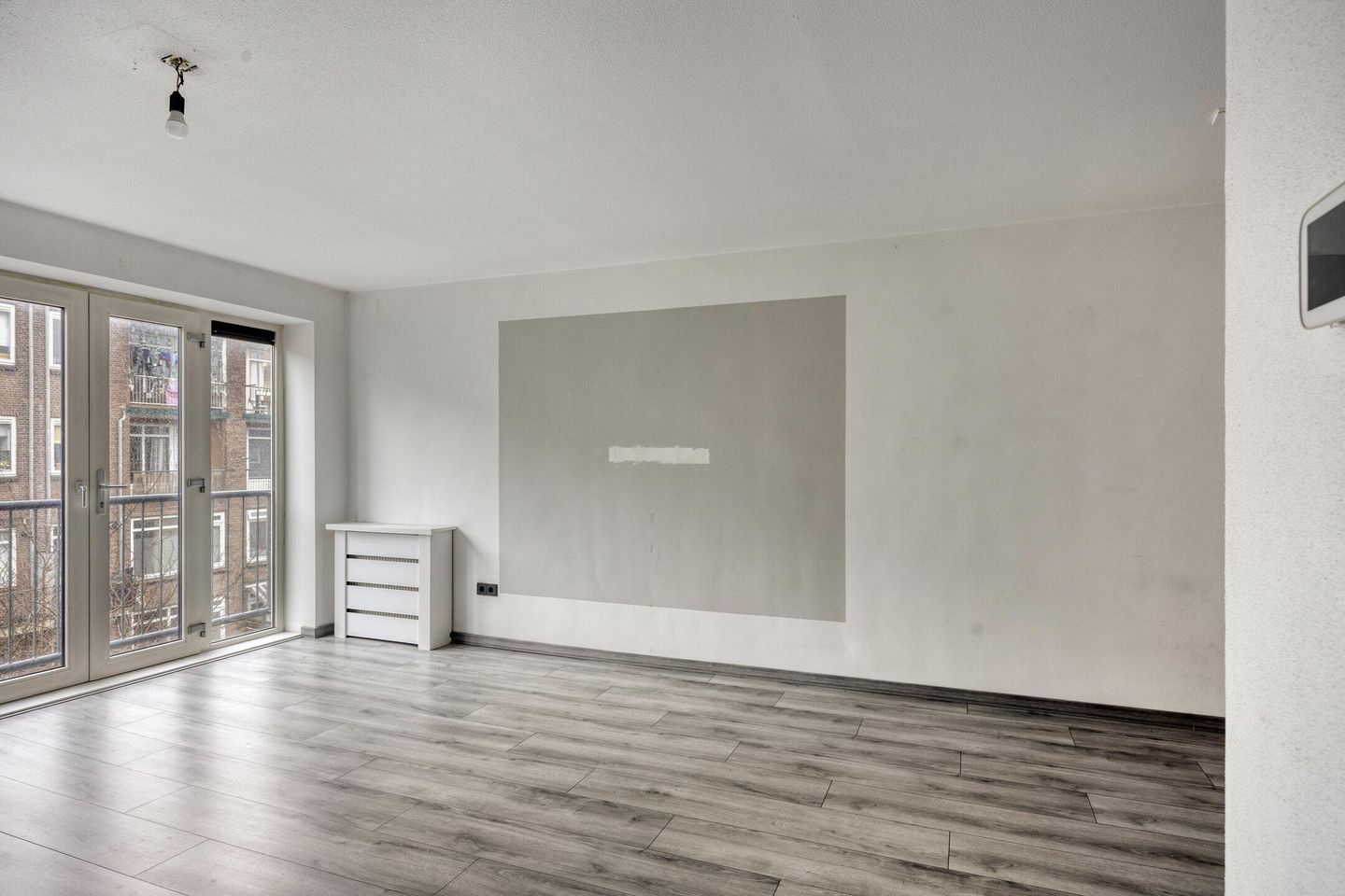 Photo 10 of Moerkerkestraat 135-B