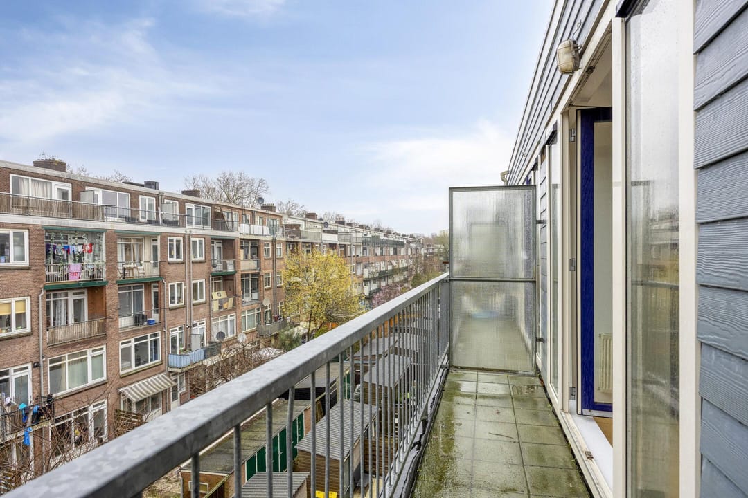 Photo 31 of Moerkerkestraat 135-B