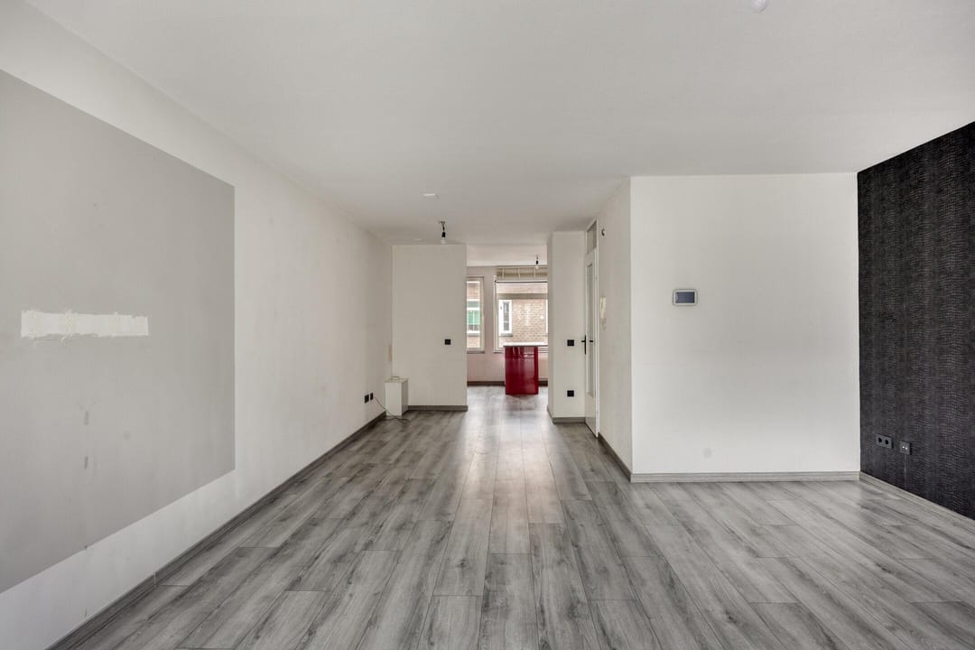 Photo 11 of Moerkerkestraat 135-B