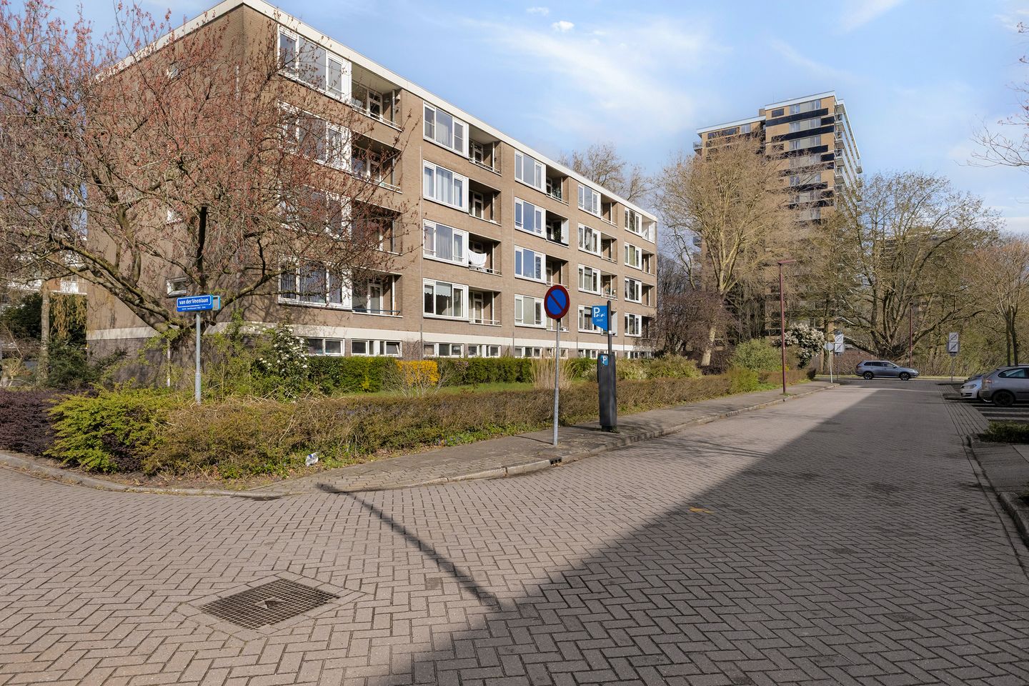 Spacious 4-Room Apartment with Balcony and Free View — 29