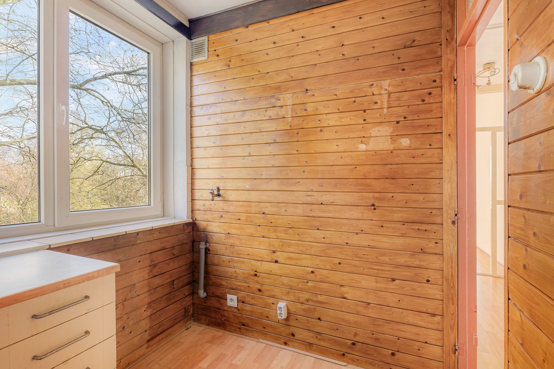 Spacious 4-Room Apartment with Balcony and Free View — 18