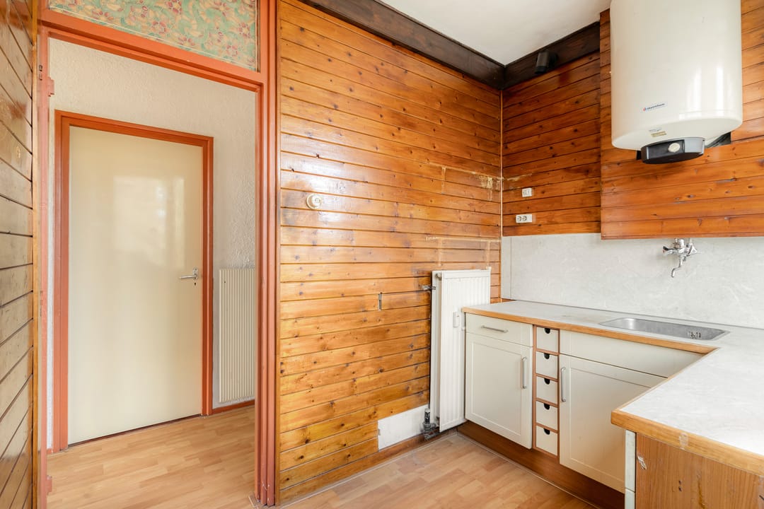 Spacious 4-Room Apartment with Balcony and Free View — 16