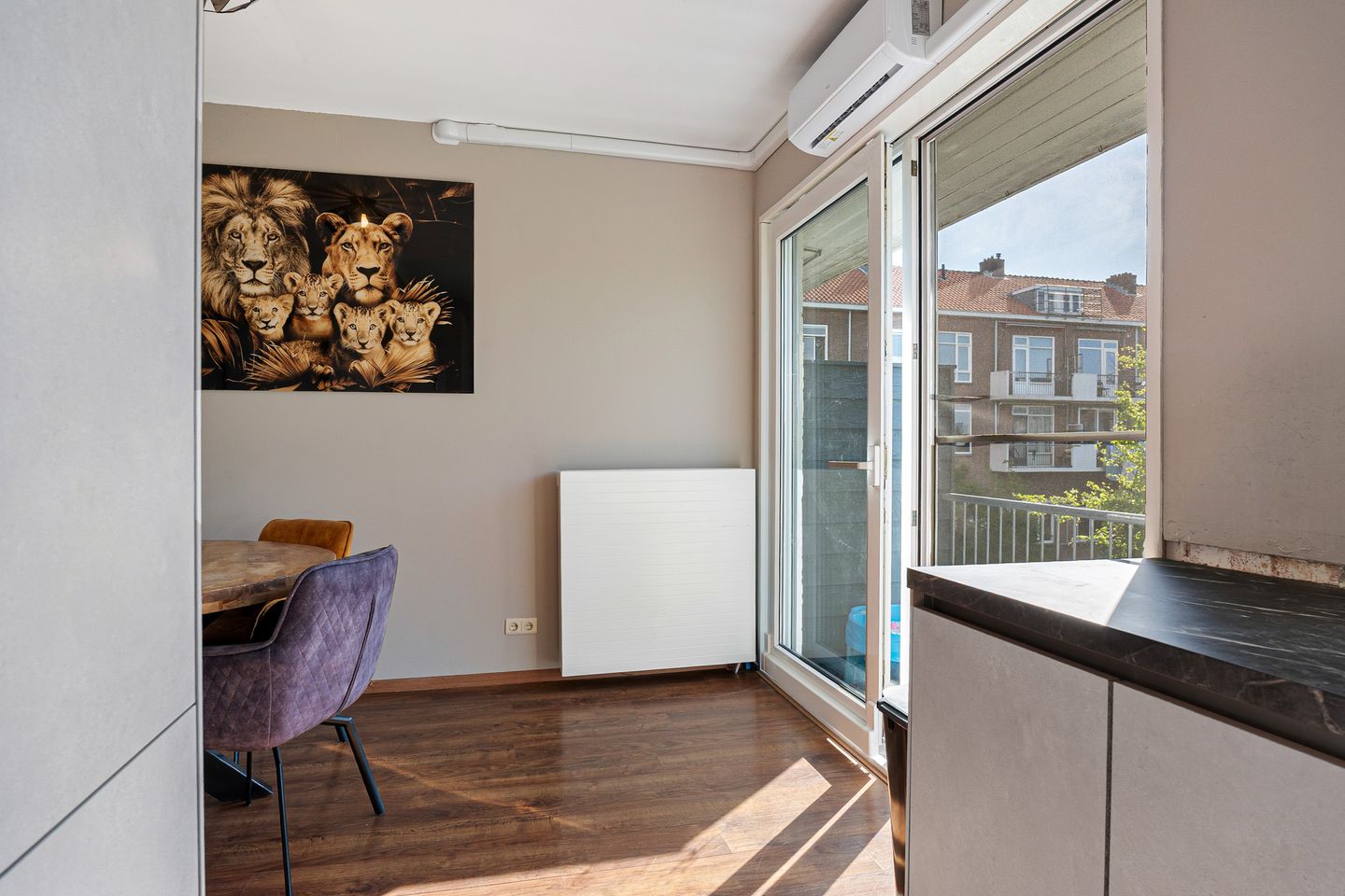 Well-Maintained Upper-Floor Apartment with Three Bedrooms in Rotterdam Overschie — 19