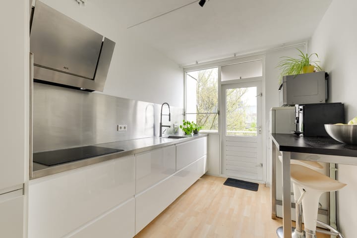 Foto 4 van Van Leeuwenhoekstraat 151