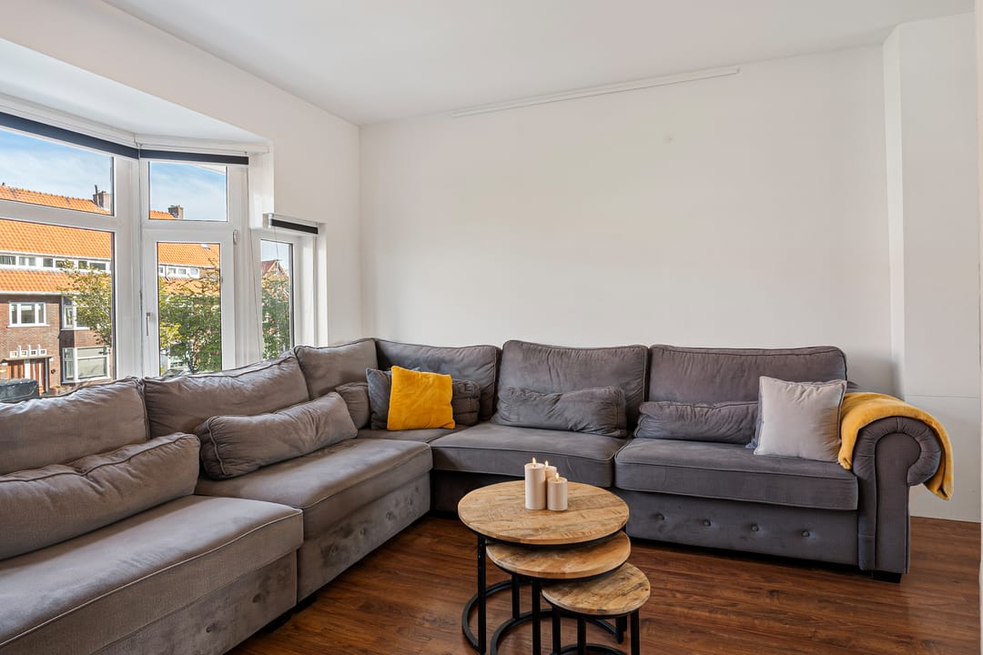 Well-Maintained Upper-Floor Apartment with Three Bedrooms in Rotterdam Overschie — 13