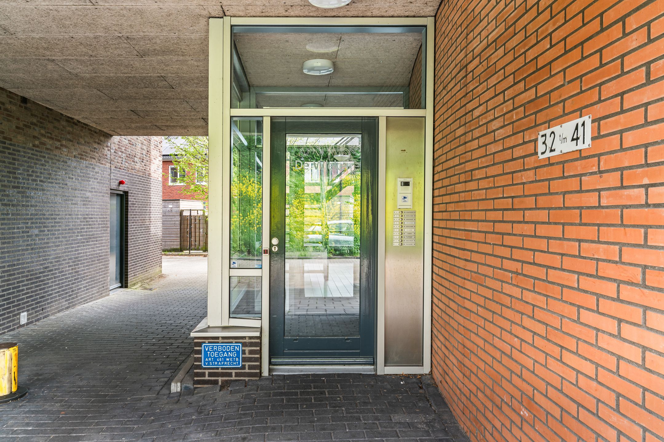 Photo 12 of Van der Horststraat 33