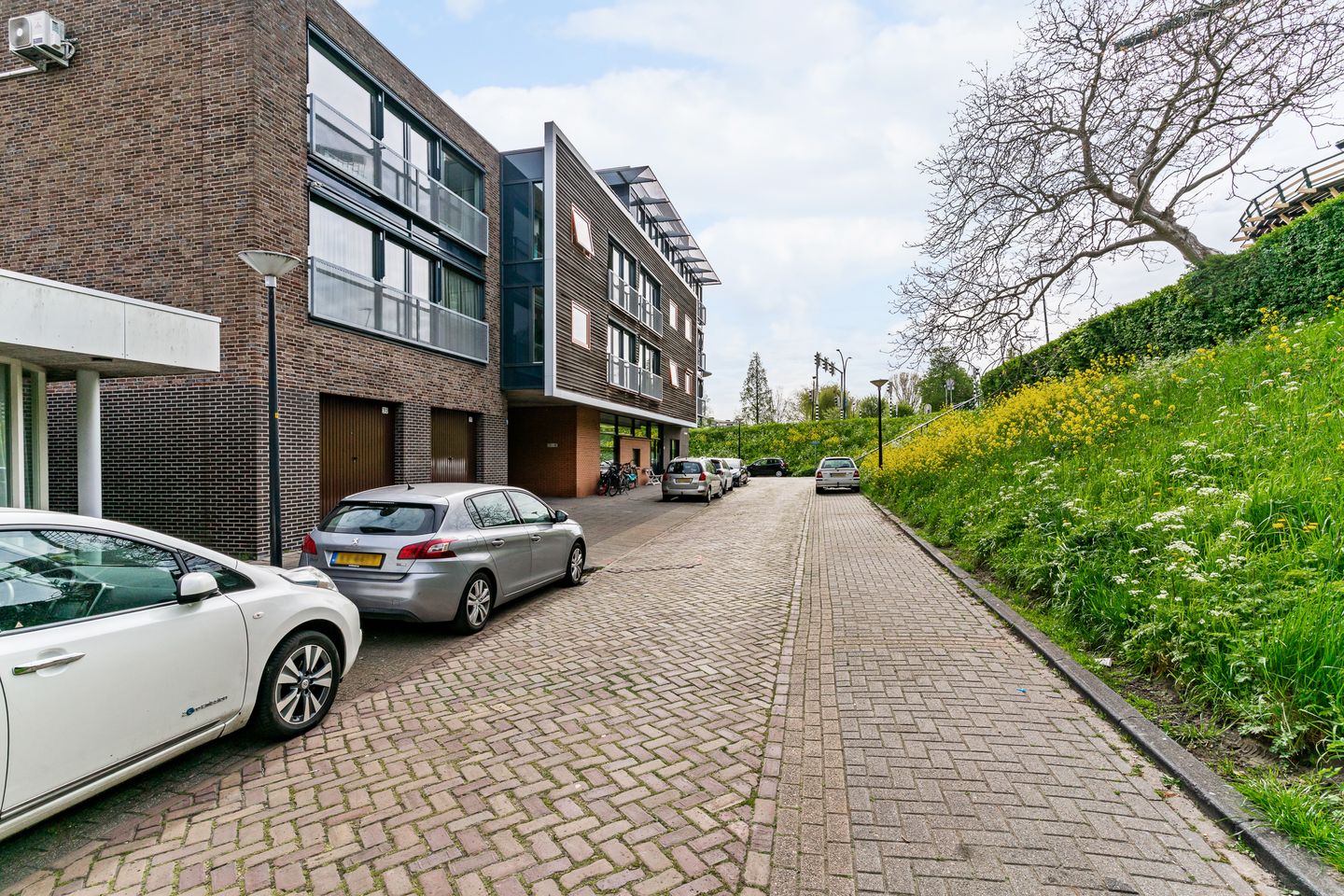 Photo 34 of Van der Horststraat 33