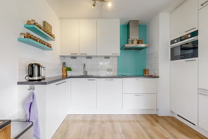 Photo 4 of Van der Horststraat 33
