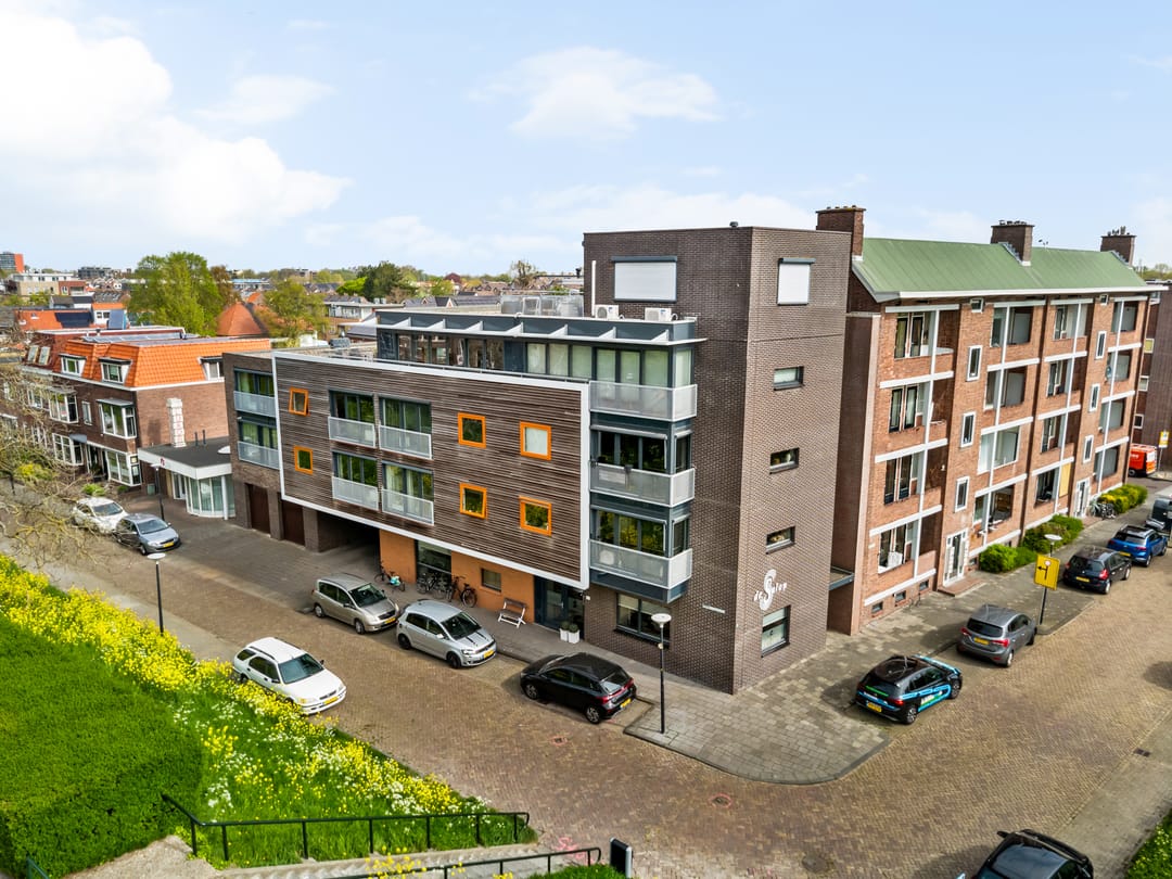 Photo 1 of Van der Horststraat 33