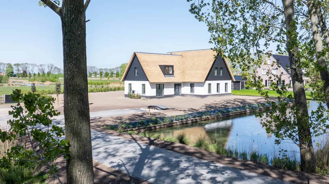 Photo 7 of Ambachtsheerenlaan 5-B