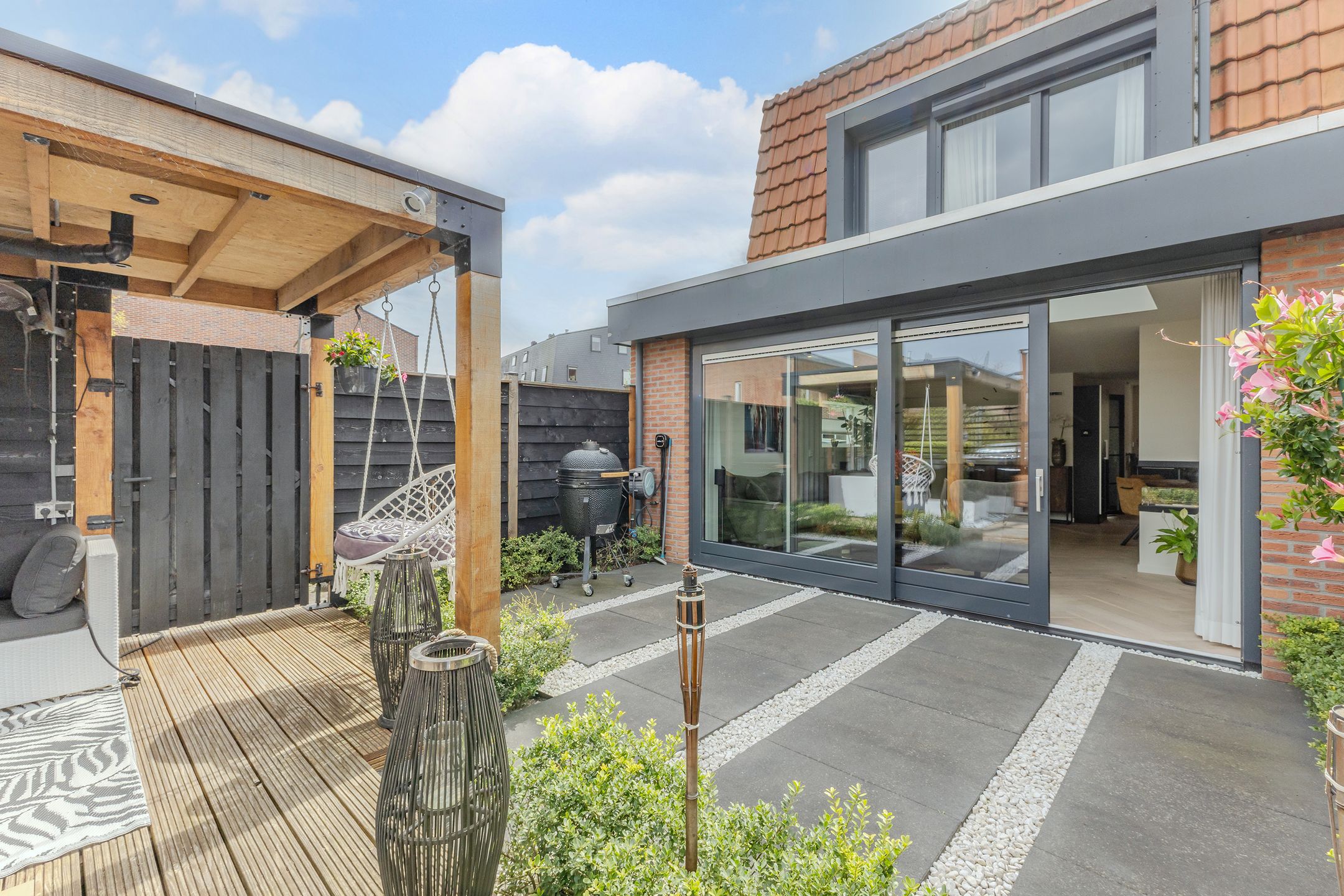 Spacious and modern corner house with extension in Assendelft — 12
