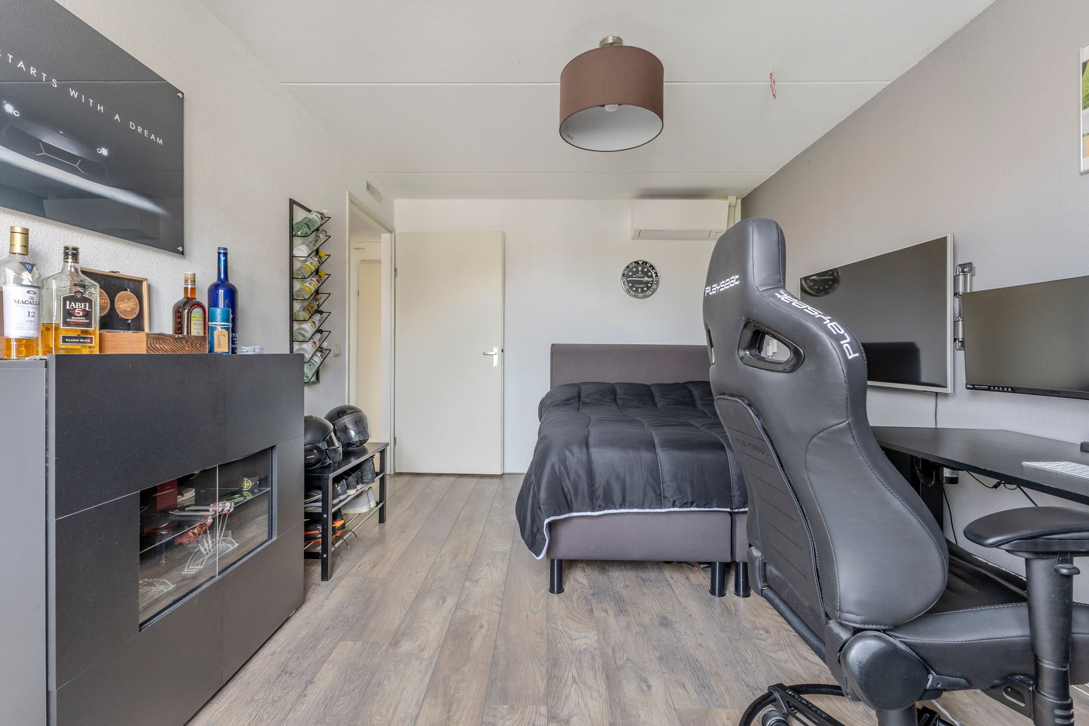 Spacious and modern corner house with extension in Assendelft — 24