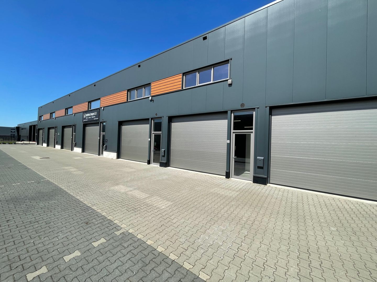 Bekijk foto 3 van Romeinenstraat 57