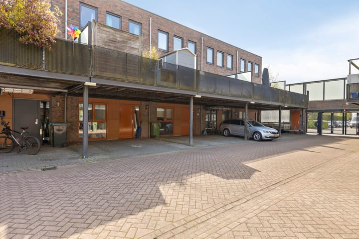 Photo 4 of Willem Hedastraat 7
