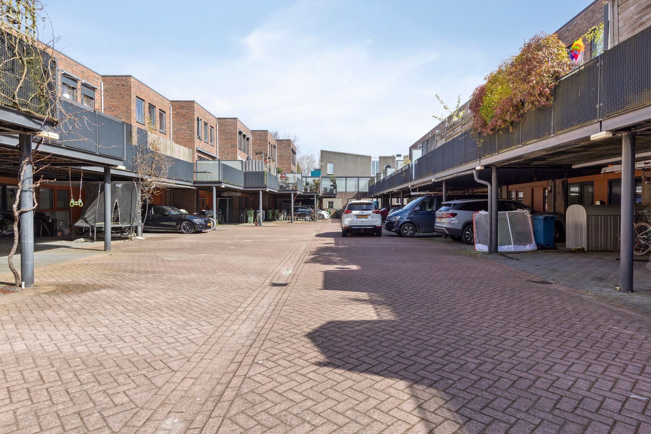 Photo 24 of Willem Hedastraat 7