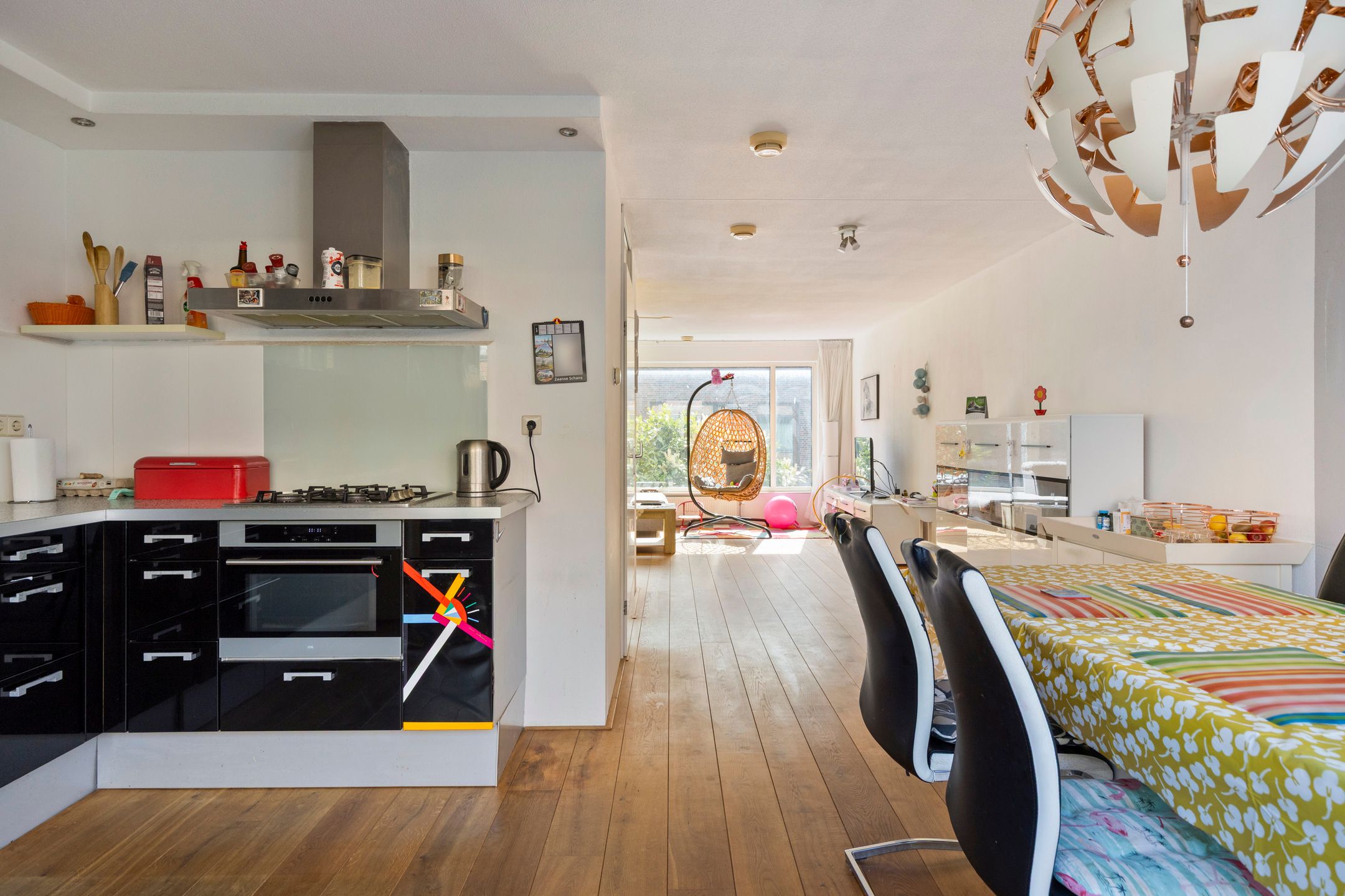 Photo 15 of Willem Hedastraat 7