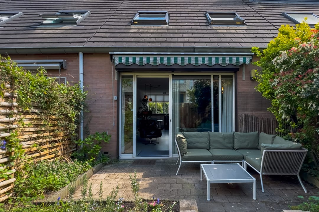 Spacious Energy-Efficient Home with Garden in Utrecht Lunetten — 22
