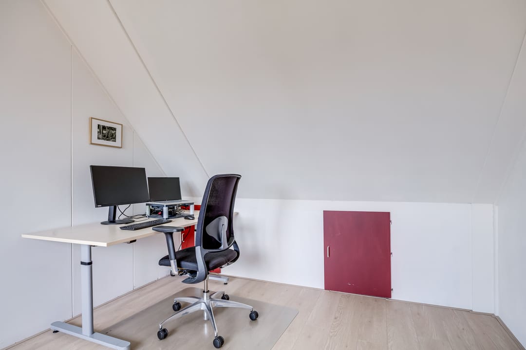 Spacious Energy-Efficient Home with Garden in Utrecht Lunetten — 41