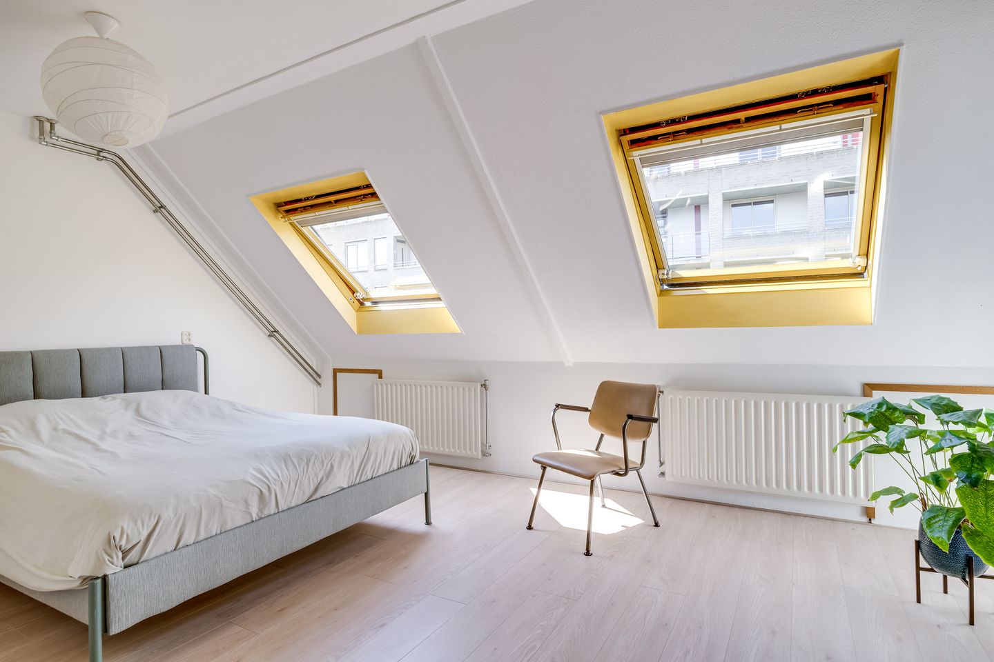 Spacious Energy-Efficient Home with Garden in Utrecht Lunetten — 29