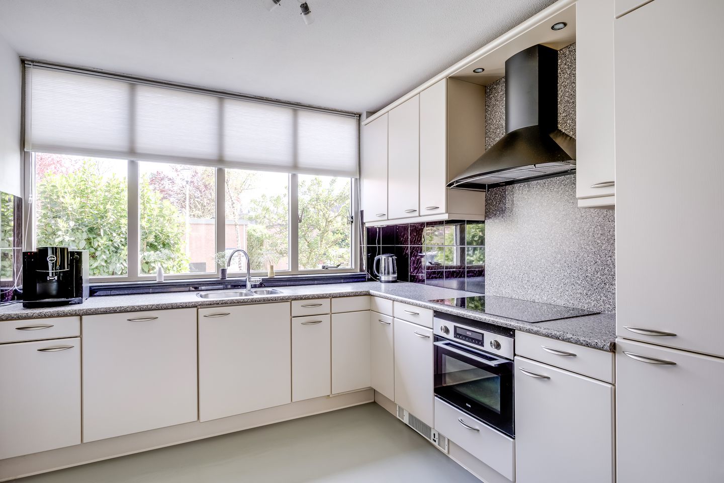 Spacious Energy-Efficient Home with Garden in Utrecht Lunetten — 19