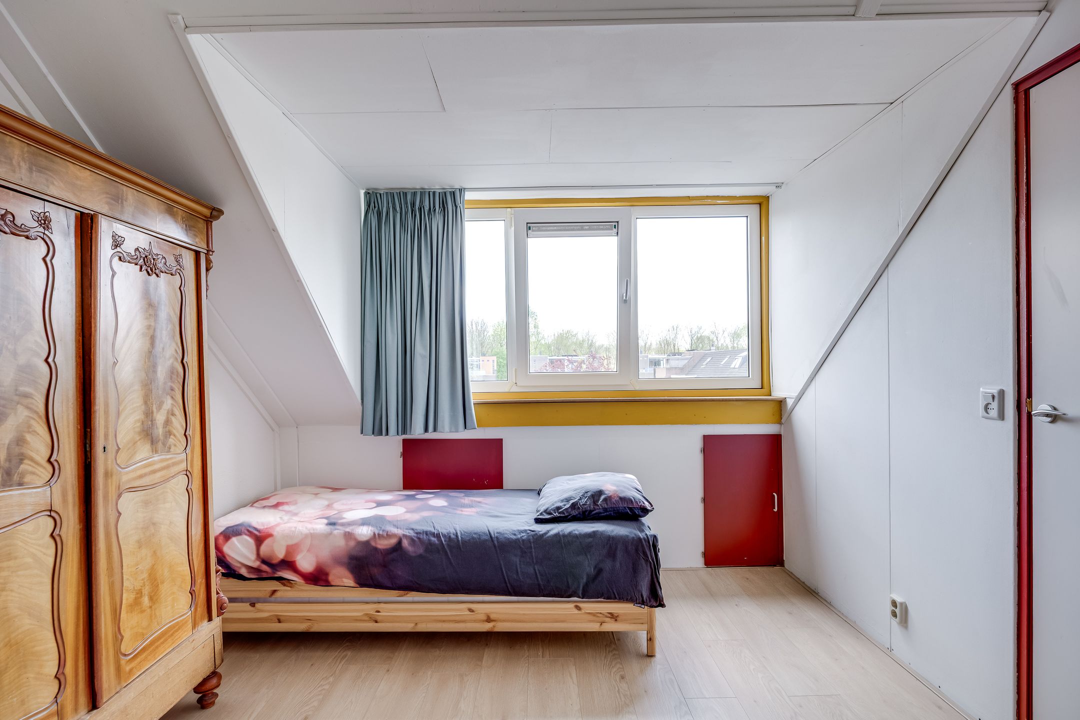 Spacious Energy-Efficient Home with Garden in Utrecht Lunetten — 42